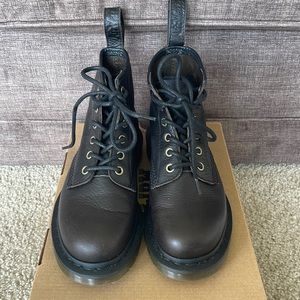 DR. MARTENS Women’s SZ 6.5 (EU 37)